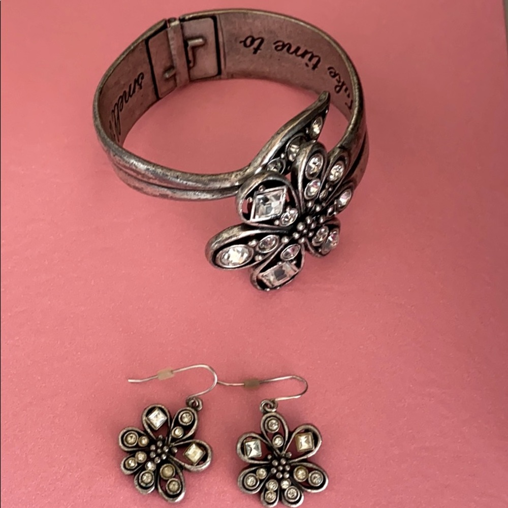 SOLD!!!! Bracelet and earrings silver tone